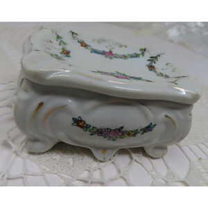 Vtg Floral Trinket box Cigerette Holder Ash Tray Lid Made in Japan Hand Painted